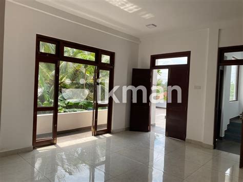 Upstairs House For Rent In Battaramulla Koswatta Ikman