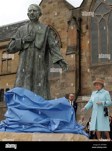 Royalty - Queen Elizabeth II Golden Jubilee Stock Photo - Alamy