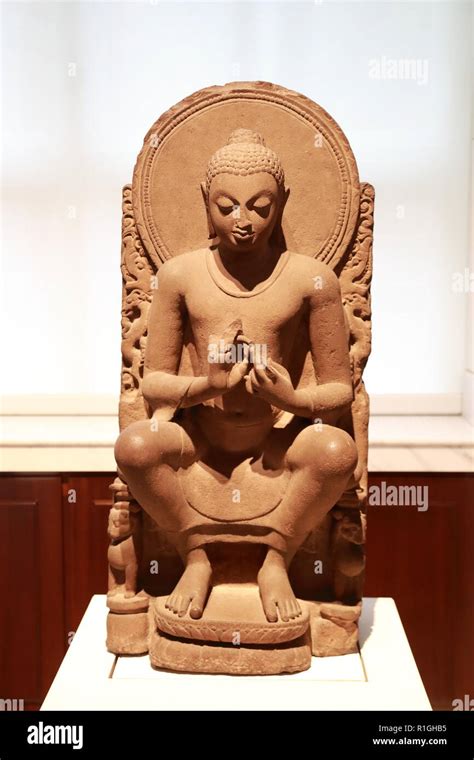 Sarnath museum hi-res stock photography and images - Alamy