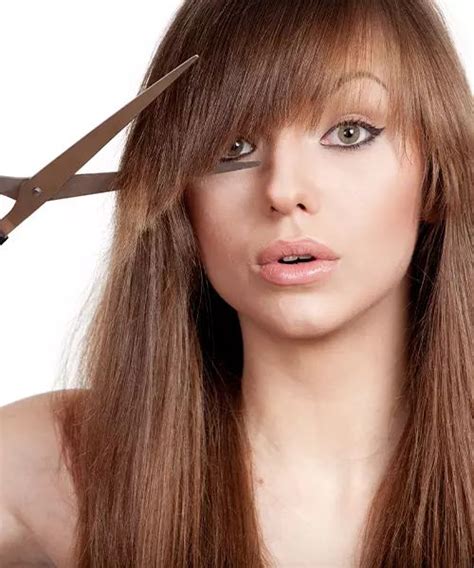 24 Awesome Hairstyles With Side Swept Bangs For Women Bangs With