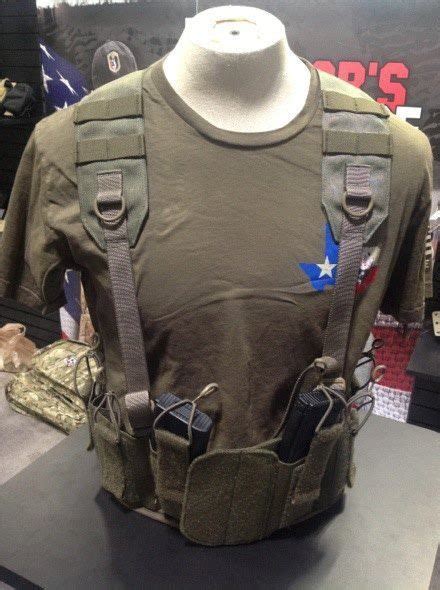 Rogue Gunfighter Low Vis Chest Rig - in 2022 | Chest rig, Military design, Tactical belt