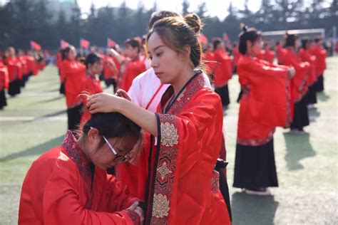 及笄读音 及笄拼音 及笄怎么读 大山谷图库