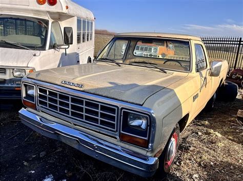 Biddergy Worldwide Online Auction And Liquidation Services 1985 Dodge D250