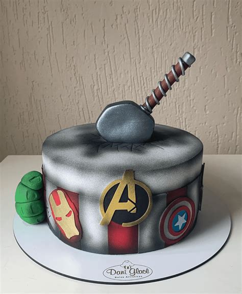 Avengers Cake Design Images (Avengers Birthday Cake Ideas) | Avengers ...