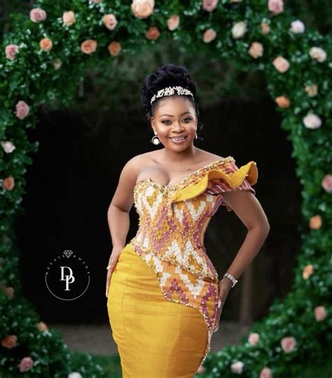 Pin By Sefa On Pins By You Short African Dresses African Wedding