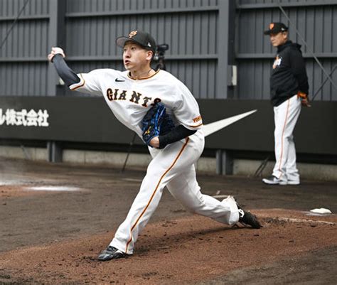 【巨人】侍ジャパン戸郷翔征＆大勢、必勝祈願→初日即ブルペン入り「先発の調整もしないと」戸郷 プロ野球 日刊スポーツ