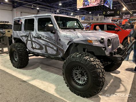 Addictive Desert Designs' Camo Jeep Wrap | Wrapfolio