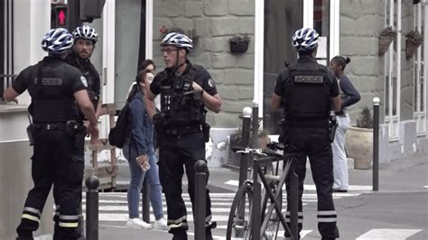 Attaque Au Couteau Arras S Curit Renforc E Autour Des Coles