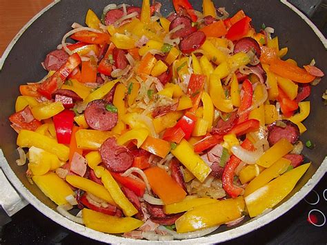 Paprika Tomaten Zwiebel Topf Mit Cabanossi Von Scansano Chefkoch De