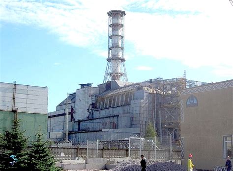 Chernobyl Nuclear Power Plant sarcophagus - Wikipedia