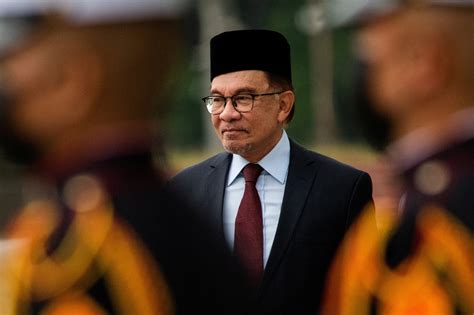 anwar announces  year economic recovery plan  abc