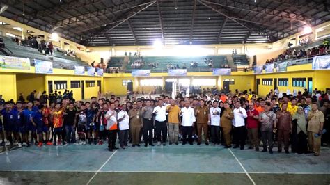 Syah Afandin Buka Turnamen Volly Antar Pelajar SMA SMK Negeri Dan