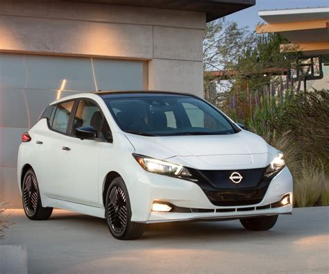 Nissan Presenta La Nueva Versión Del Vehículo Nissan Leaf Un Modelo