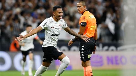 Corinthians supera Guarani nos pênaltis e está na semifinal Descubra a