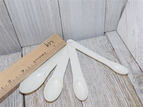 Vintage Plastic Measuring Spoons Cooking Use for Toys - Etsy