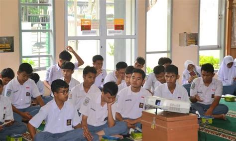 Wujudkan Sekolah Cerdas Dan Tangguh Bencana Bmkg Gelar Goes To School