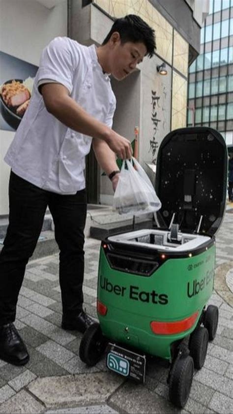 Uber Eats In Tokyo Uses Robots To Deliver Food Trstdly Trusted News