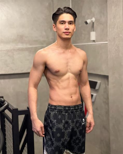 Filipino Actor Prince Clemente Ladyboners