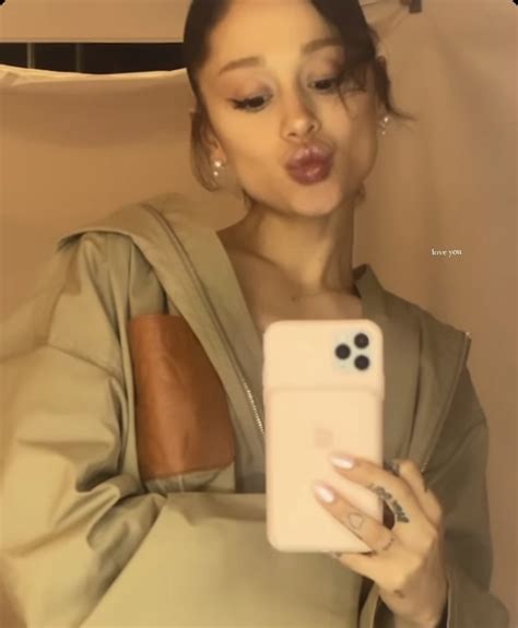 Ariana Grande Instagram 2022