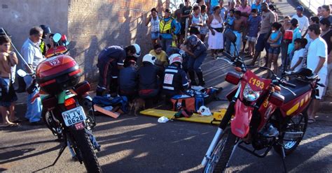 G1 Criança se pendura em trem cai e perde parte do pé em Uberaba