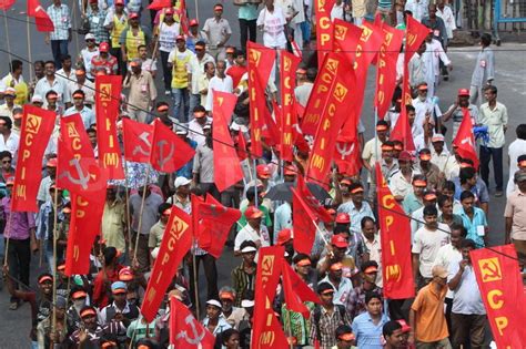 Surge Of Red In Kolkata 21centurymanifesto