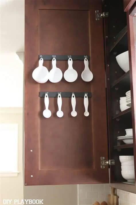 Measuring Spoon Cabinet Organized: Video Tutorial | DIY Playbook