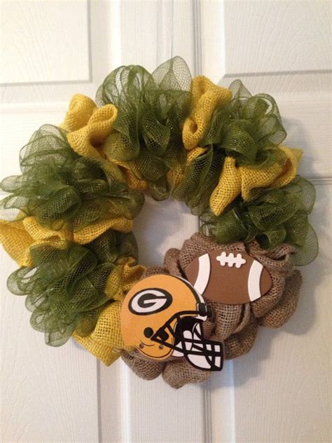 Green Bay Packers Wreath by AGWreaths on Etsy Holiday Wreaths, Holiday ...