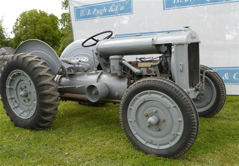 Ferguson Brown Tractor Type A Sn909 Early Restoration With Top Link