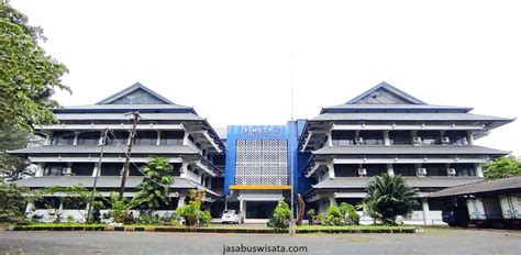 Daftar 5 Universitas Terbaik Di Jawa Tengah