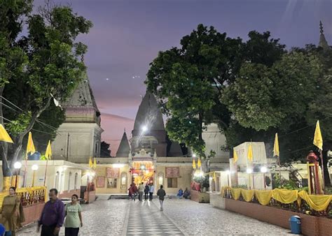 raghunath temple jammu  temple guru