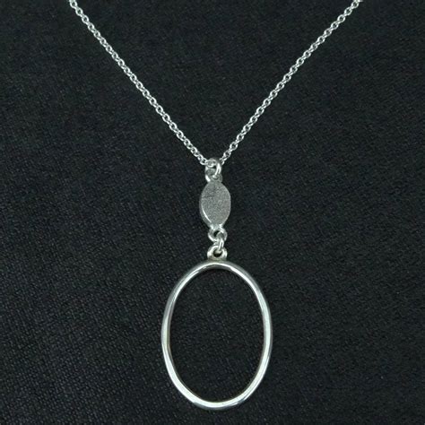 Silver pendant necklace, by Faith Tavender - Pyramid Gallery