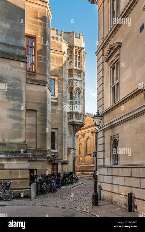 Cambridge architecture hi-res stock photography and images - Alamy