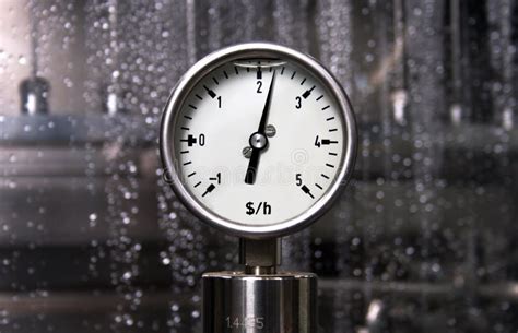 measurement dollar  hour stock photo image  circle measuring