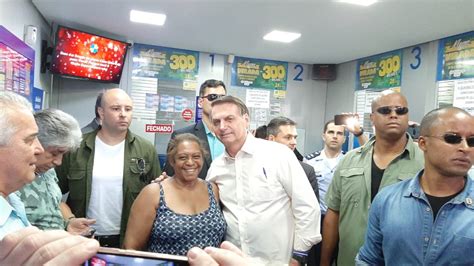 Sem Agenda Bolsonaro Vai A Lot Rica Em Bras Lia Para Fazer Apostas Na