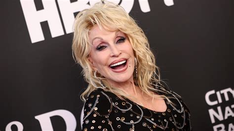 Dolly Parton Announces New Book My Life In Rhinestones For October