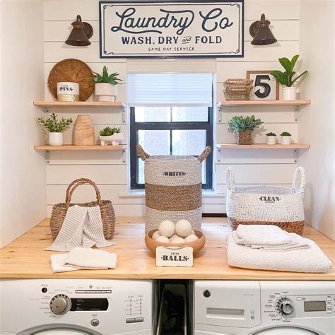 Gorgeous Farmhouse Laundry Room Decor Ideas