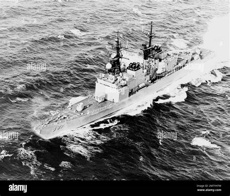 A Port Bow View Of The Spruance Class Destroyer USS HAYLER DD 997