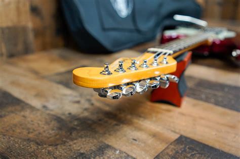 2010 Fender Blacktop Stratocaster Hh Candy Apple Red Guitars Electric