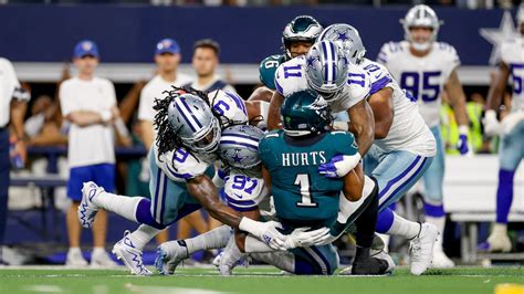 Philadelphia Eagles Quarterback Jalen Hurts Has Nowhere To Go On Dallas