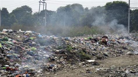 Ludhiana | Amid stubble trouble, burning of trash aggravates pollution ...