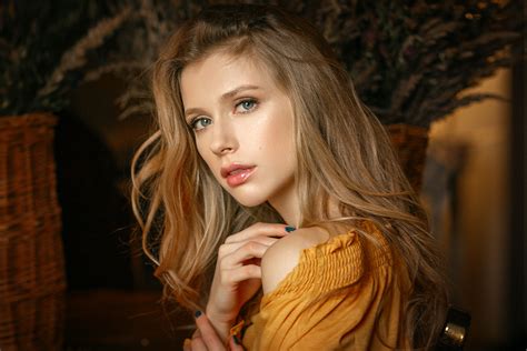 Elizaveta Podosetnikova Model Women Face Russian Model Blonde 1280x854 Wallpaper