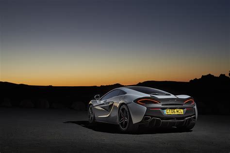 The New Mclaren Brings Supercar Performance To The Luxury Sports Car Carrrs Auto Portal