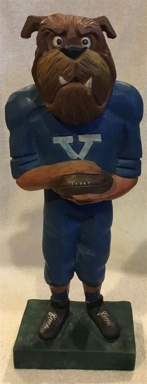 Lot Detail - VINTAGE YALE BULLDOGS WOOD CARVED STATUE - RARE