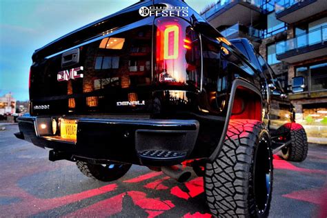 2014 Gmc Sierra 1500 With 22x12 44 Gear Off Road 726mb And 325 50r22 Nitto Ridge Grappler And