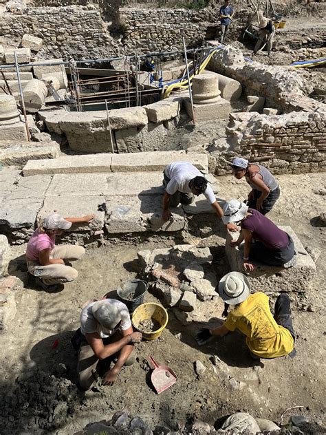 Nuova Scoperta Archeologica A San Casciano Torna Alla Luce Un Apollo