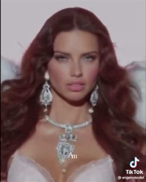 Adriana Lima Edit Video Celebridades Mujeres Ic Nicas Mujeres