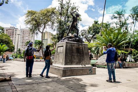 Plaza Guaicaipuro Los Teques Ubicaci N C Mo Llegar Y M S