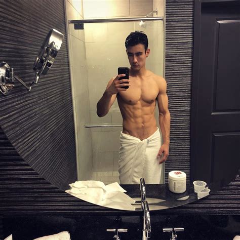 OMG Model Alex Landi Is The Hunk In Doja And SZA S New Video For Kiss