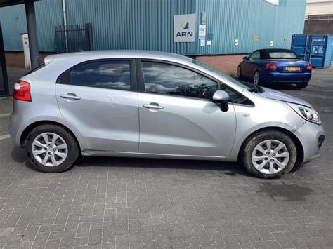 Kia Rio III 1 1 CRDi VGT 12V Sloopvoertuig 2012 Grijs