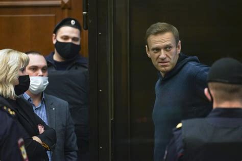 En Russie La Mort Dalexeï Navalny Farouche Opposant à Vladimir